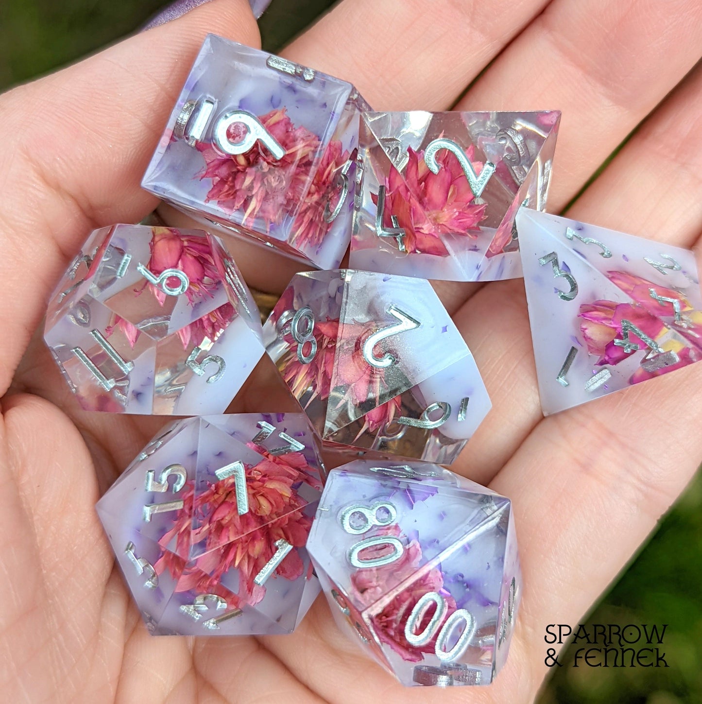 Crystal Bloom Handmade Sharp Edge Resin Dice Set. 7 Piece DND dice set with real Dried Flowers