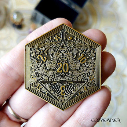 D20 Coin – Life and Death Two-Sided DnD Coin | Fennek & Finch Games Fennek and Finch Gold