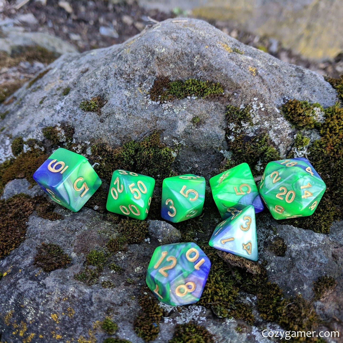 Dragon Dice Set – 7-Piece Marbled Pearly Green Purple Acrylic DnD Dice Dice sets Fennek and Finch