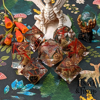 Eucalyptus Sharp Edge DnD Dice Set – 7 - Piece with Real Botanicals | Fennek & Finch - Fennek and Finch