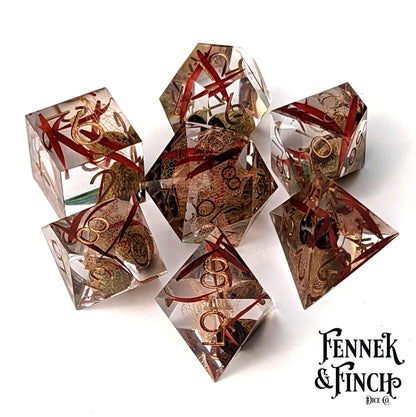 Eucalyptus Sharp Edge DnD Dice Set – 7 - Piece with Real Botanicals | Fennek & Finch - Fennek and Finch
