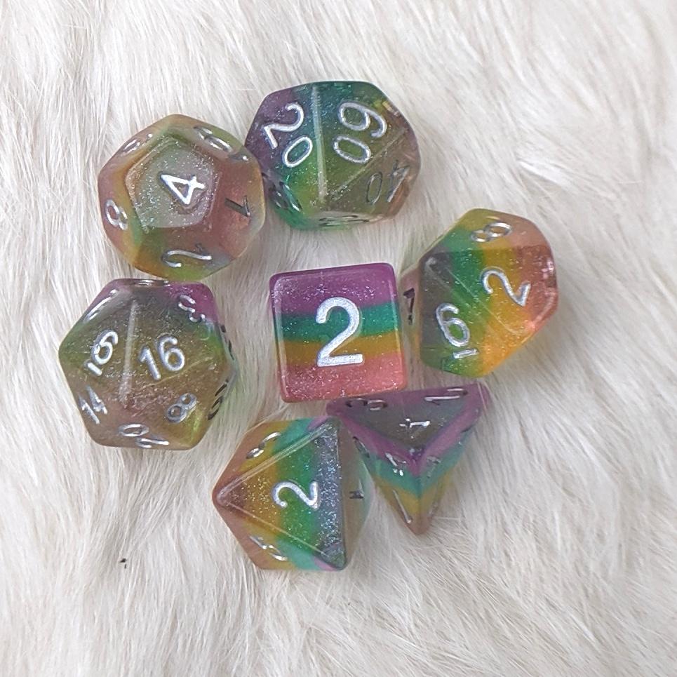 Fairy Dust Dice Set – 7-Piece Translucent Glitter Pastel Rainbow Gradient DnD Dice sets Fennek and Finch