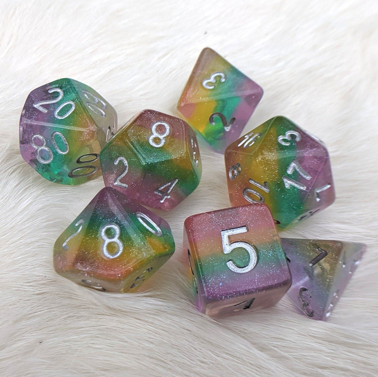 Fairy Dust Dice Set – 7-Piece Translucent Glitter Pastel Rainbow Gradient DnD Dice sets Fennek and Finch