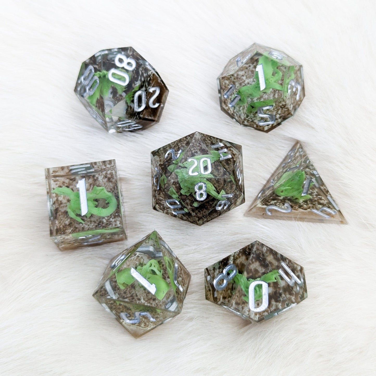 Green Dragon Sharp Edge Dice Set – 7 - Piece Miniature Dragon DnD Dice - Fennek and Finch