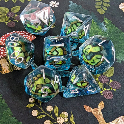 Green Eye DnD Dice Set – 7 - Piece Blue Resin Eye Inclusion Dice - Fennek and Finch