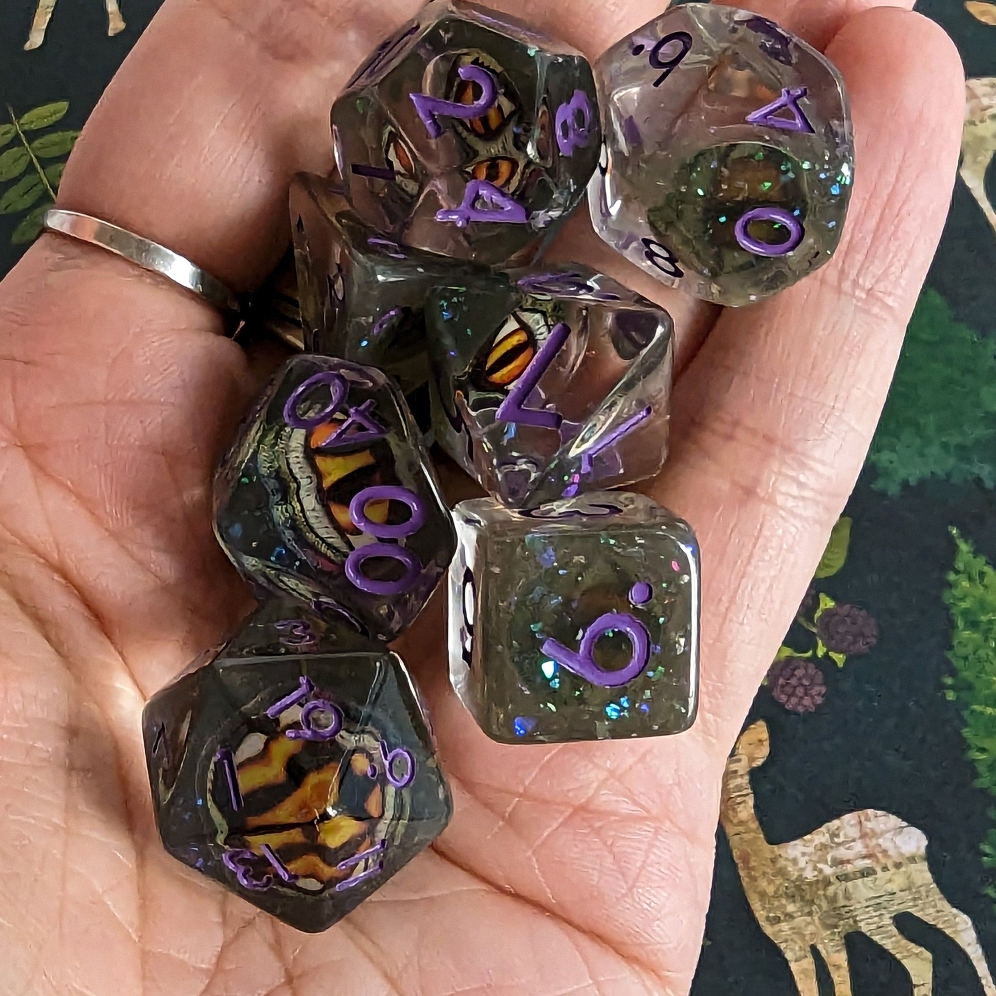 Green Eye DnD Dice Set Purple Font – 7 - Piece Green Resin Eye Inclusion Dice - Fennek and Finch
