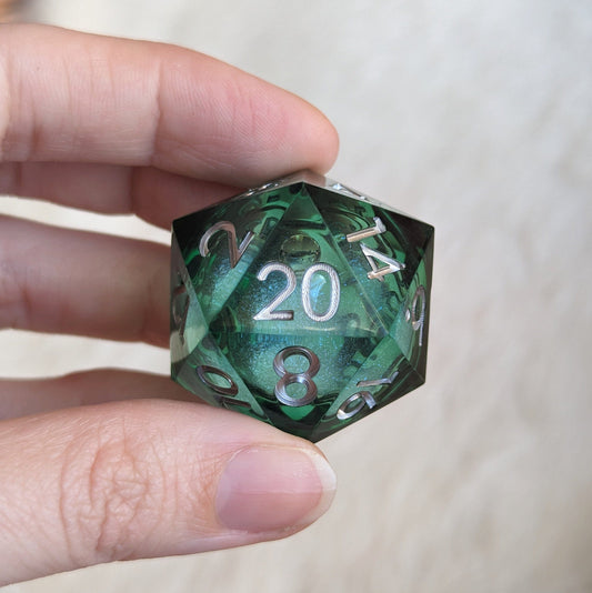 Green Liquid Core sharp edge D20 Fennek and Finch