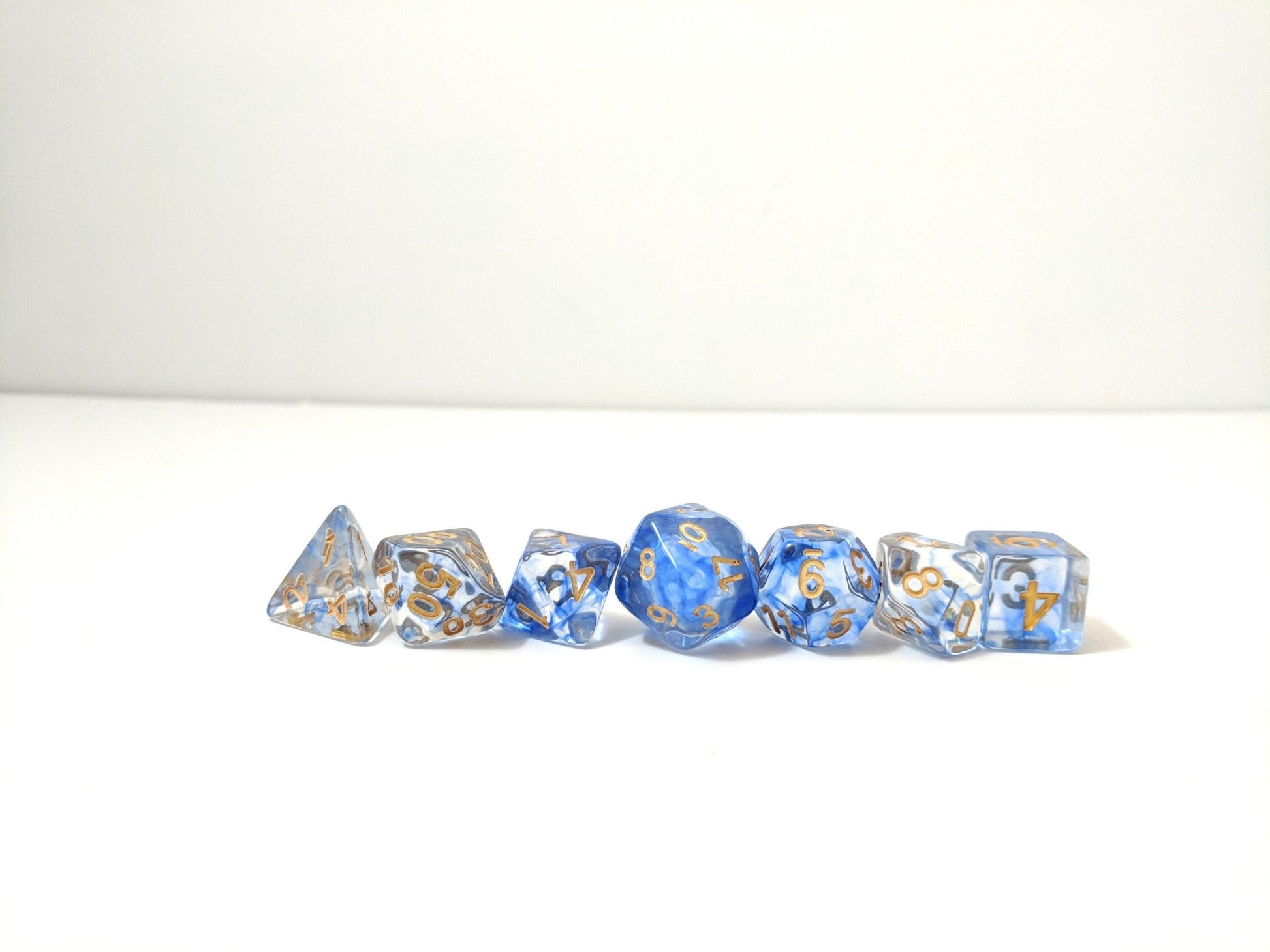 Ice Shift Dice Set – Clear with Suspended Blue Ink & Winter Magic Dice sets Fennek and Finch