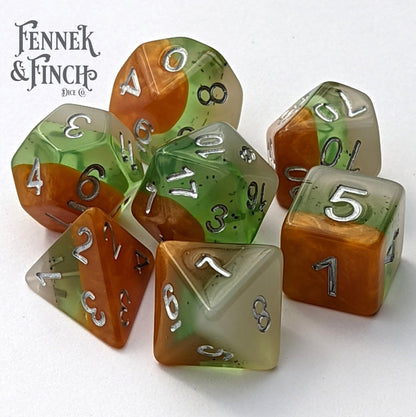 Kiwi Dice Set – 7-Piece Fruit Themed Layered Green Acrylic DnD Dice Dice sets Fennek and Finch