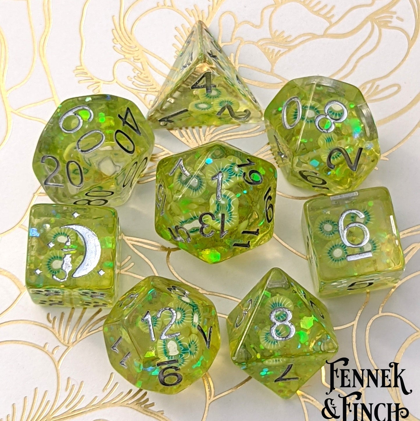 Kiwi Dice Set – 8 - Piece Fruit Slice DnD Dice | Fennek & Finch - Fennek and Finch