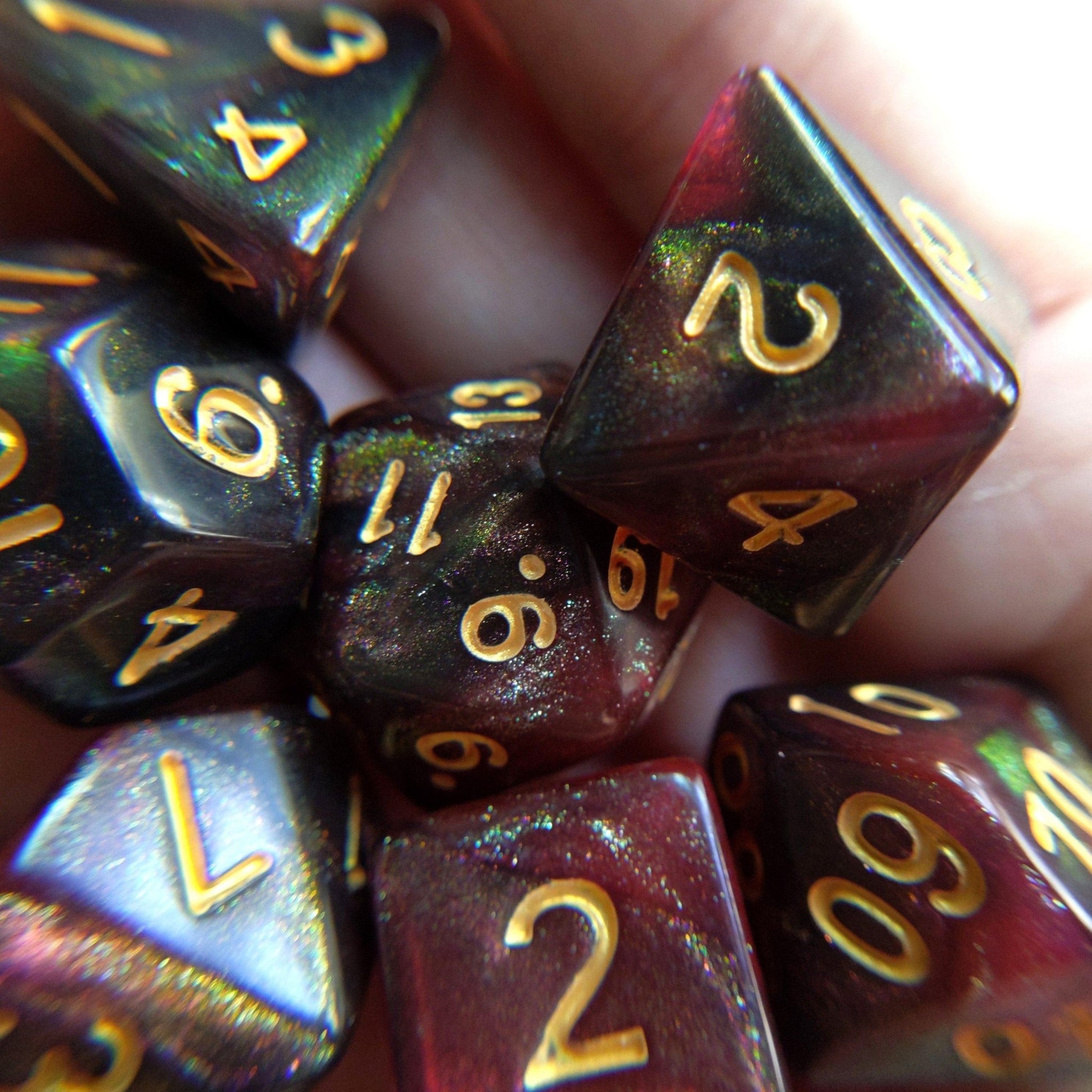 Midnight Rose Galaxy Dice Set – 7-Piece Micro Shimmer Red DnD Dice Dice sets Fennek and Finch