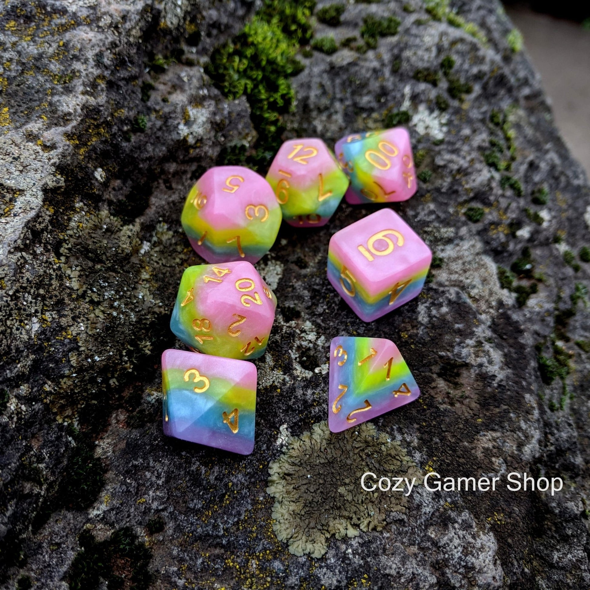 Pastel Rainbow Dice Set – Soft Layered Colors (7-Piece) Dice sets Fennek and Finch