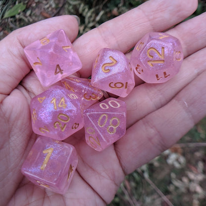 Pink Glitter Dice Set – 7 - Piece Clear Pink Micro Glitter Gold Font Resin DnD - Fennek and Finch