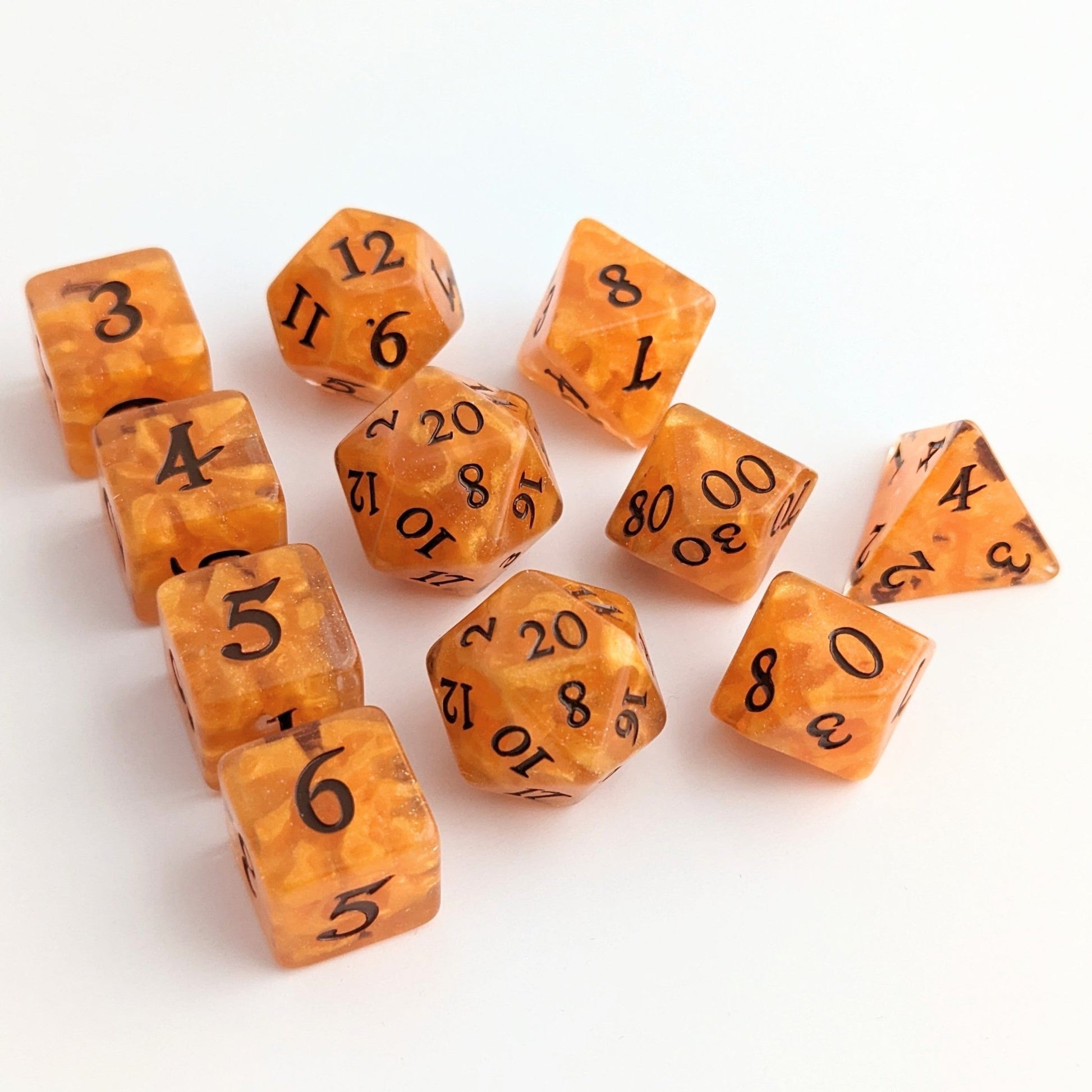 Pumpkin Pie Dice Set – 7-Piece Orange Brown Autumn DnD Dice Fennek and Finch