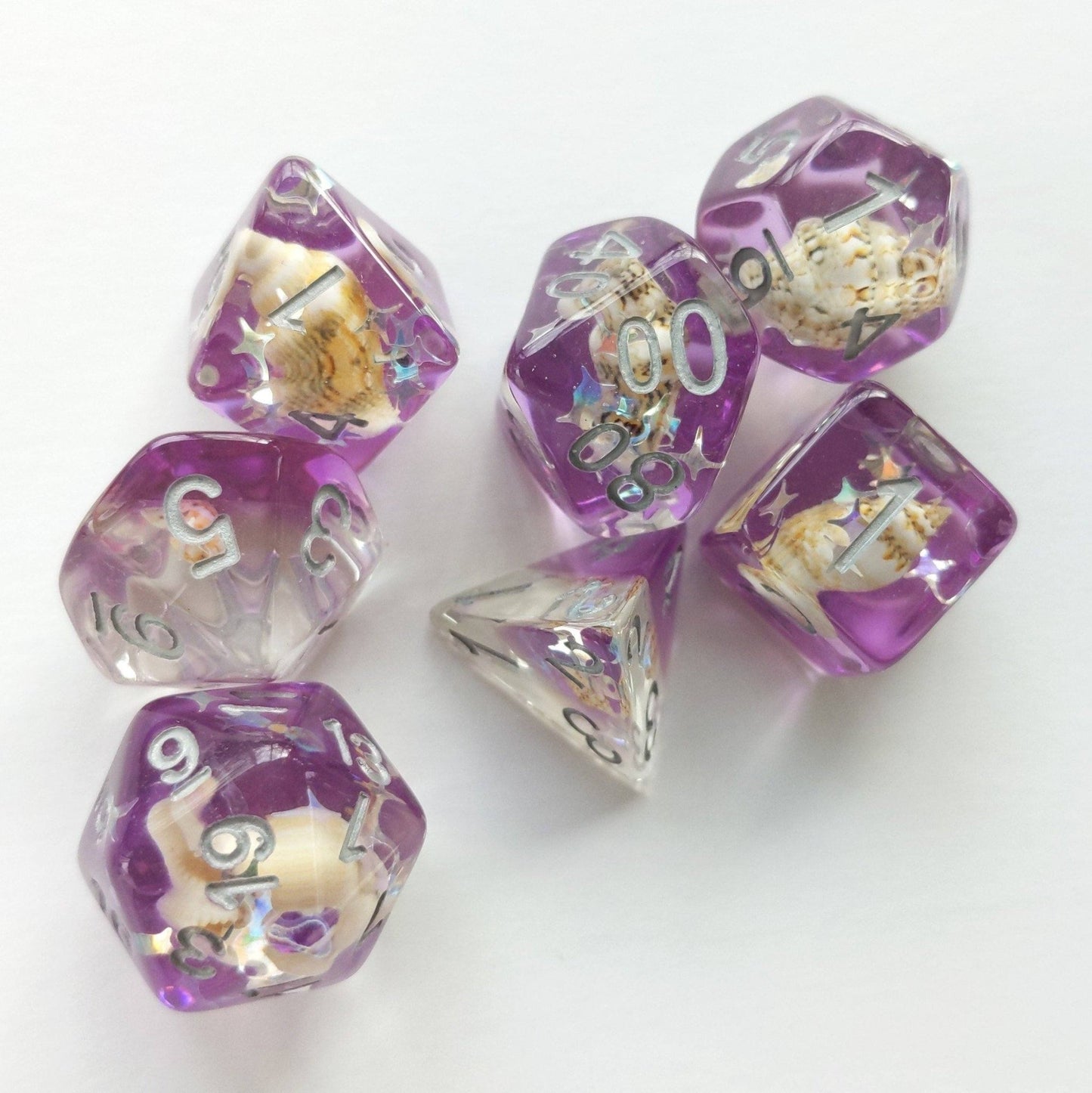 Purple Conch Dice Set – 7 - Piece Real Seashells Diamond Star Glitter DnD Dice - Fennek and Finch