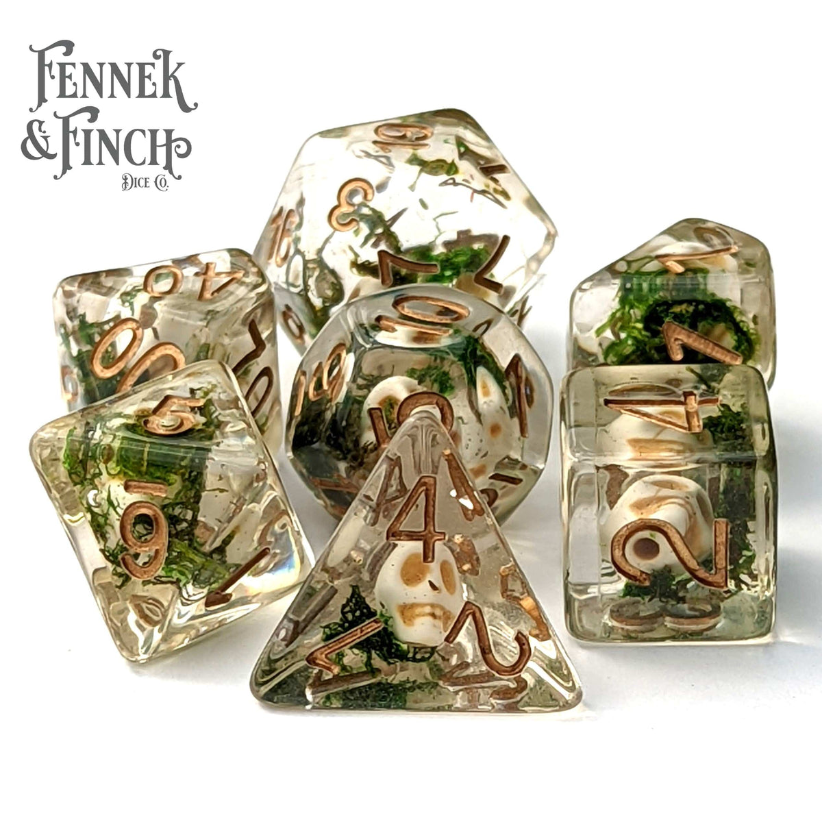 Resting Skull Dice Set, Skull beads and moss Dice sets Fennek and Finch