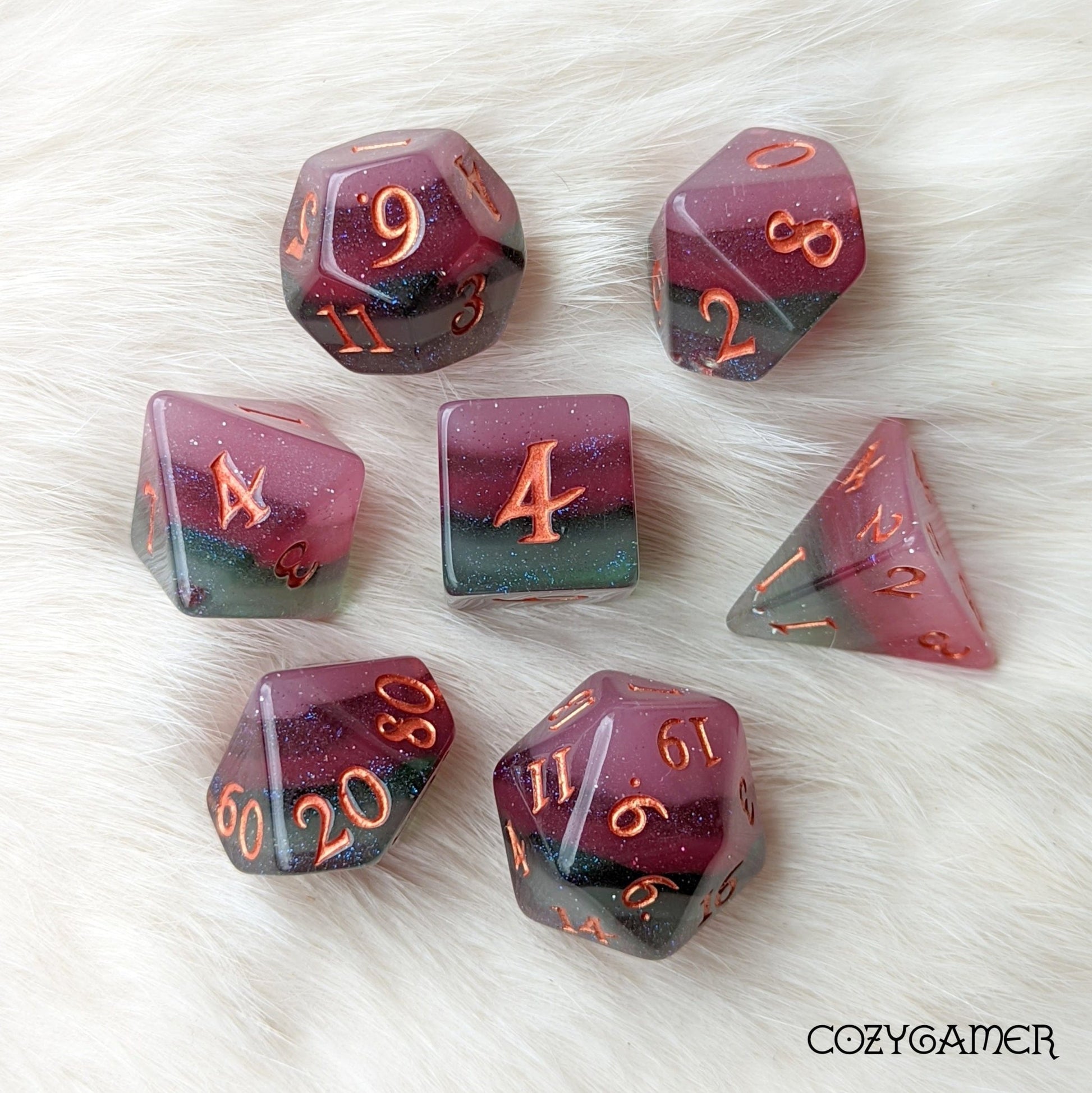 Shimmering Fluorite Dice Set – 7-Piece Green Purple Layered | Fennek & Finch Dice sets Fennek and Finch