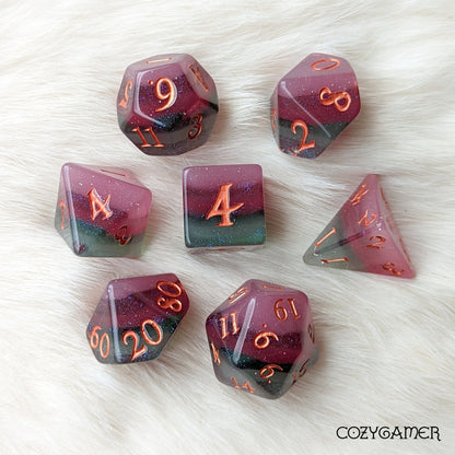 Shimmering Fluorite Dice Set – 7-Piece Green Purple Layered | Fennek & Finch Dice sets Fennek and Finch