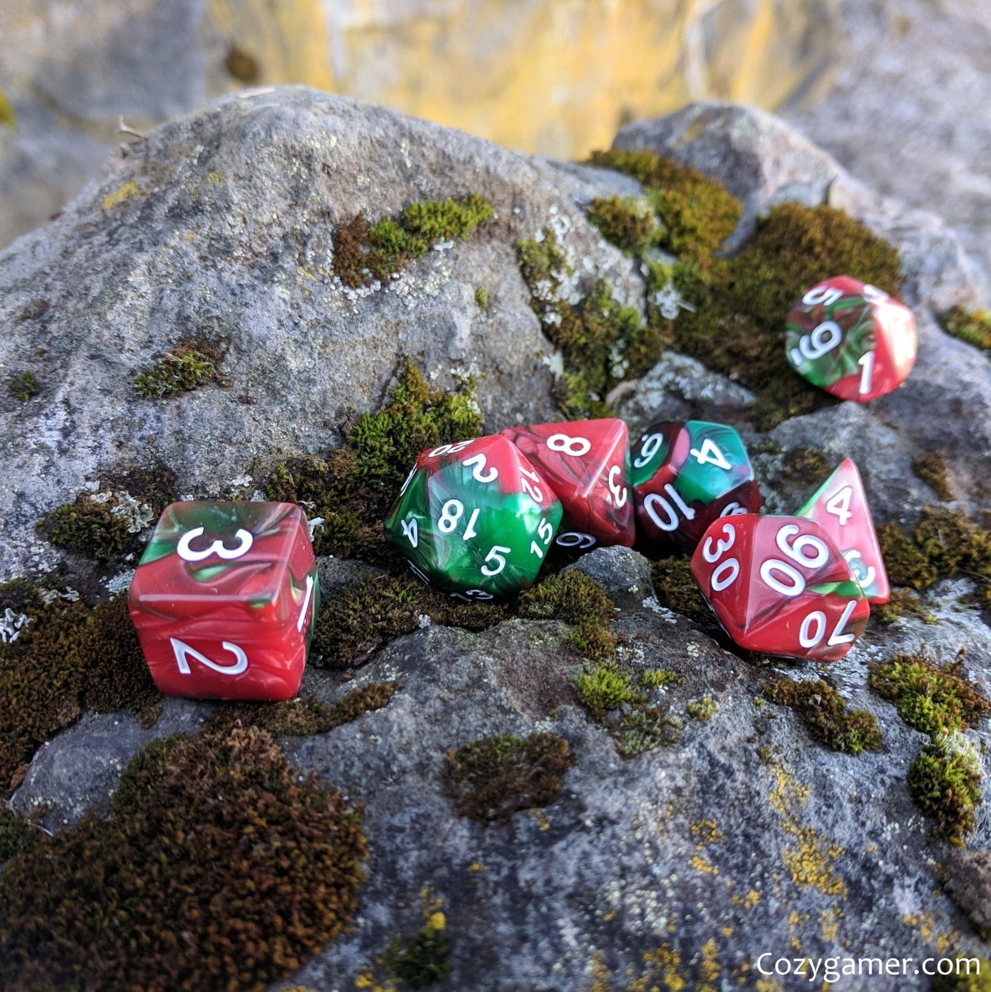Sleigh Driver Dice Set – 7-Piece Green Red Pearl Marbled Acrylic Holiday DnD Dice sets Fennek and Finch
