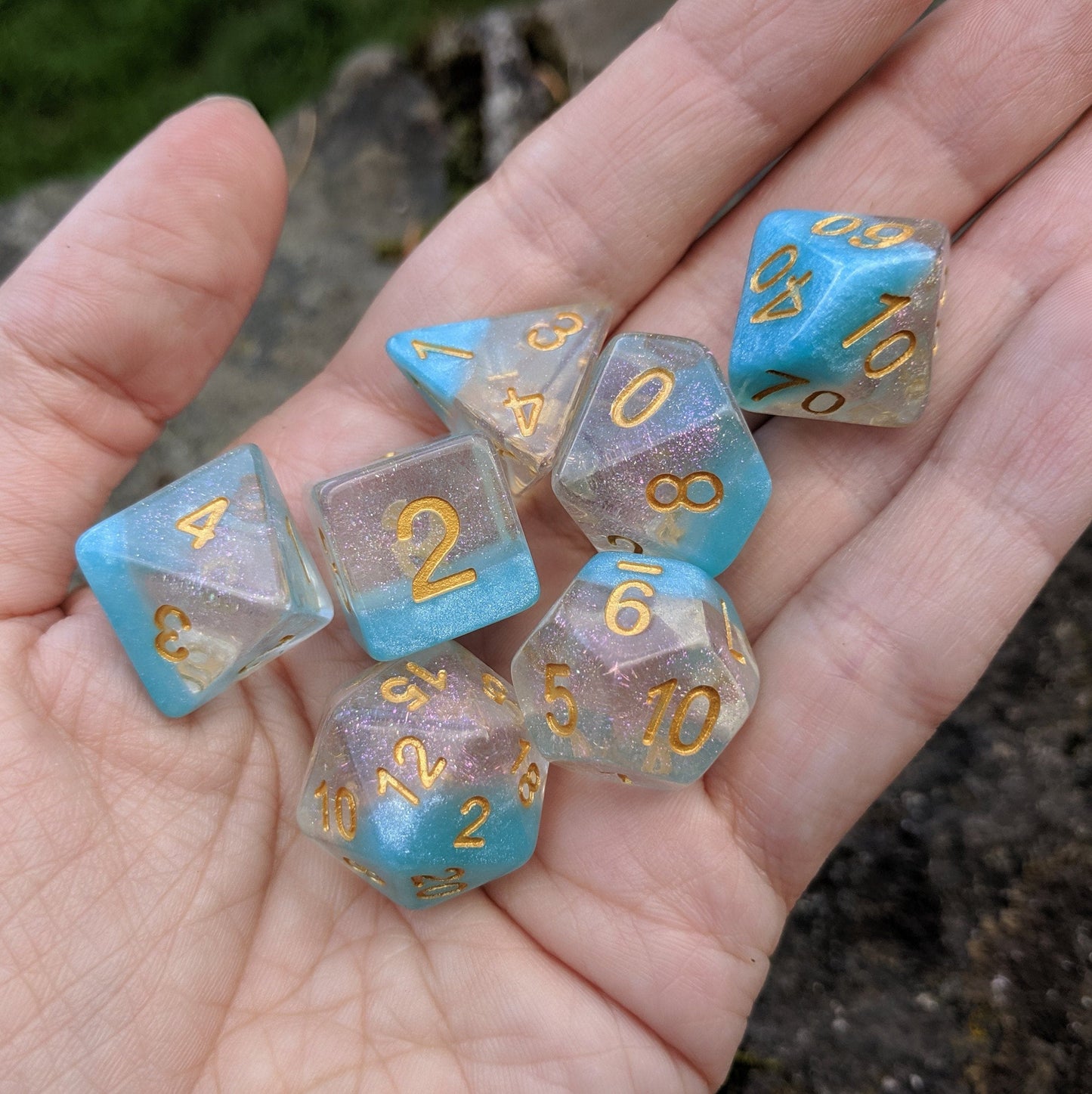 Snowflake DnD Dice Set, Shimmering Translucent Glitter Dice with a Blue Bottom Layer - CozyGamer