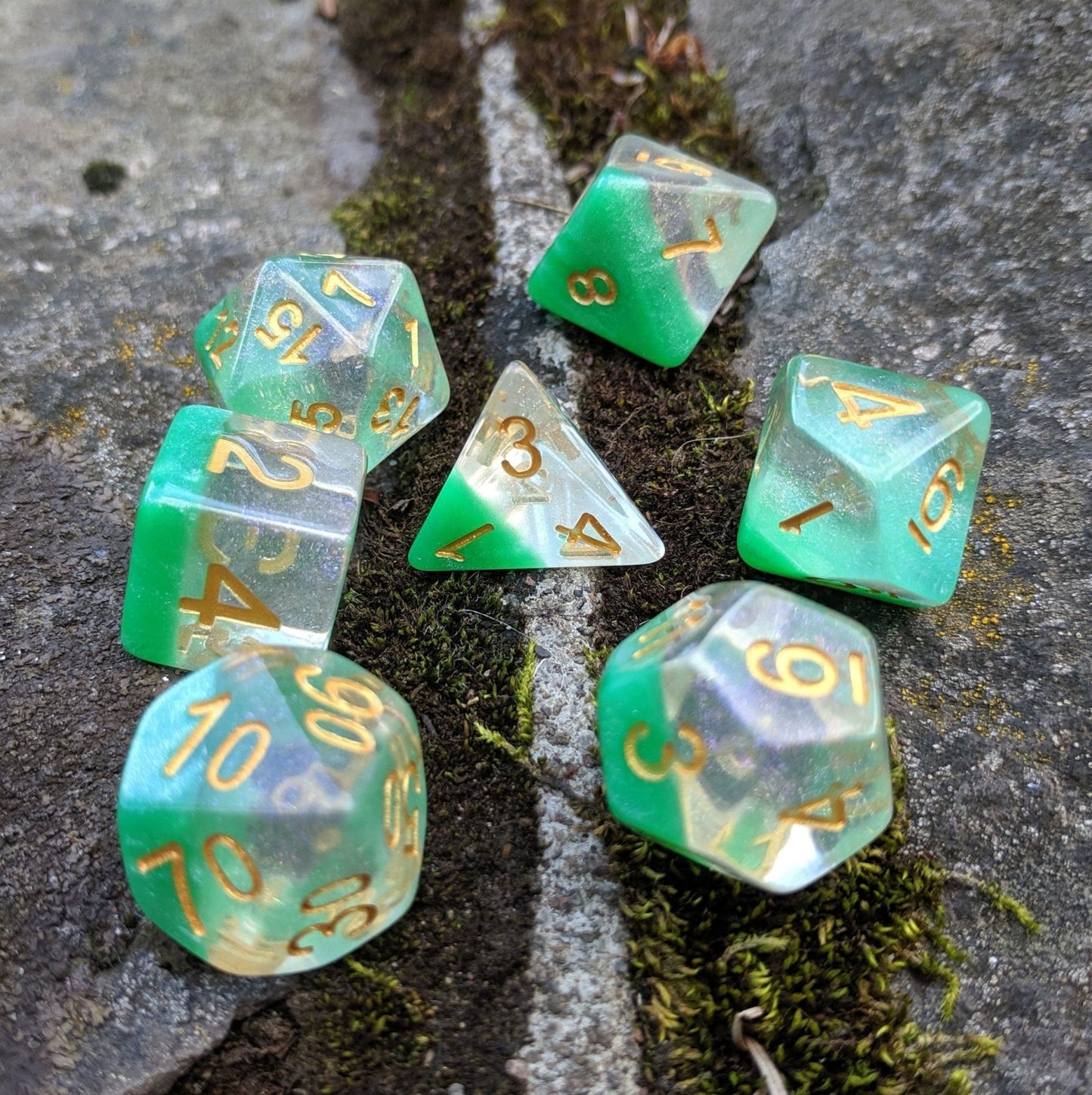 Spring Dew Dice Set – 7-Piece Translucent Micro Shimmer Green Pearly Bottom DnD Dice sets Fennek and Finch