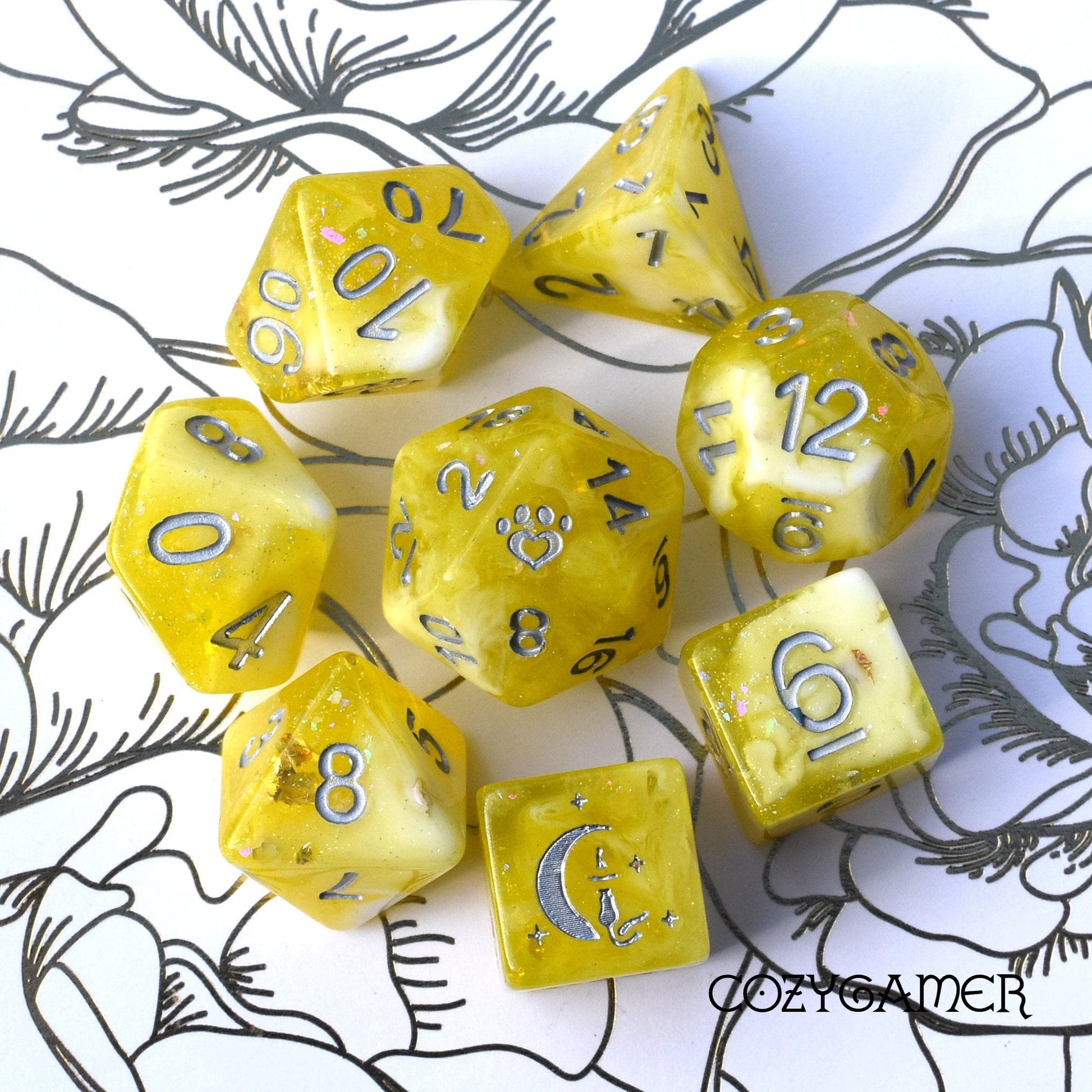 Sunlight Dice Set – 7 - Piece Clear Yellow White Glitter Foil DnD Dice - Fennek and Finch