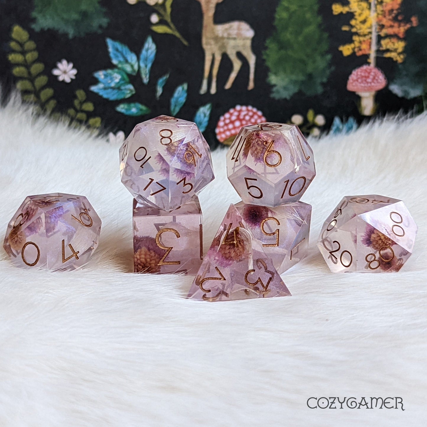 Thistle Handmade Sharp Edge Resin Dice Set. 7 Piece DND dice set with real dried flowers inside
