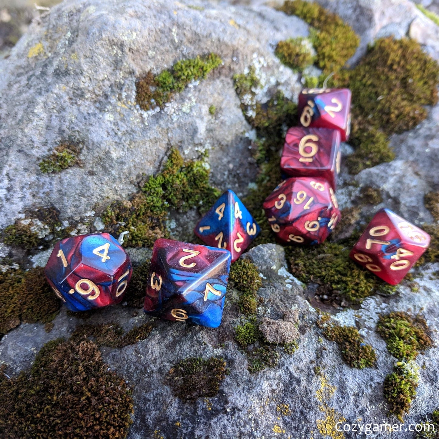 Treatise Dice Set – 7-Piece Marbled Pearly Deep Red Blue Acrylic DnD Dice Dice sets Fennek and Finch