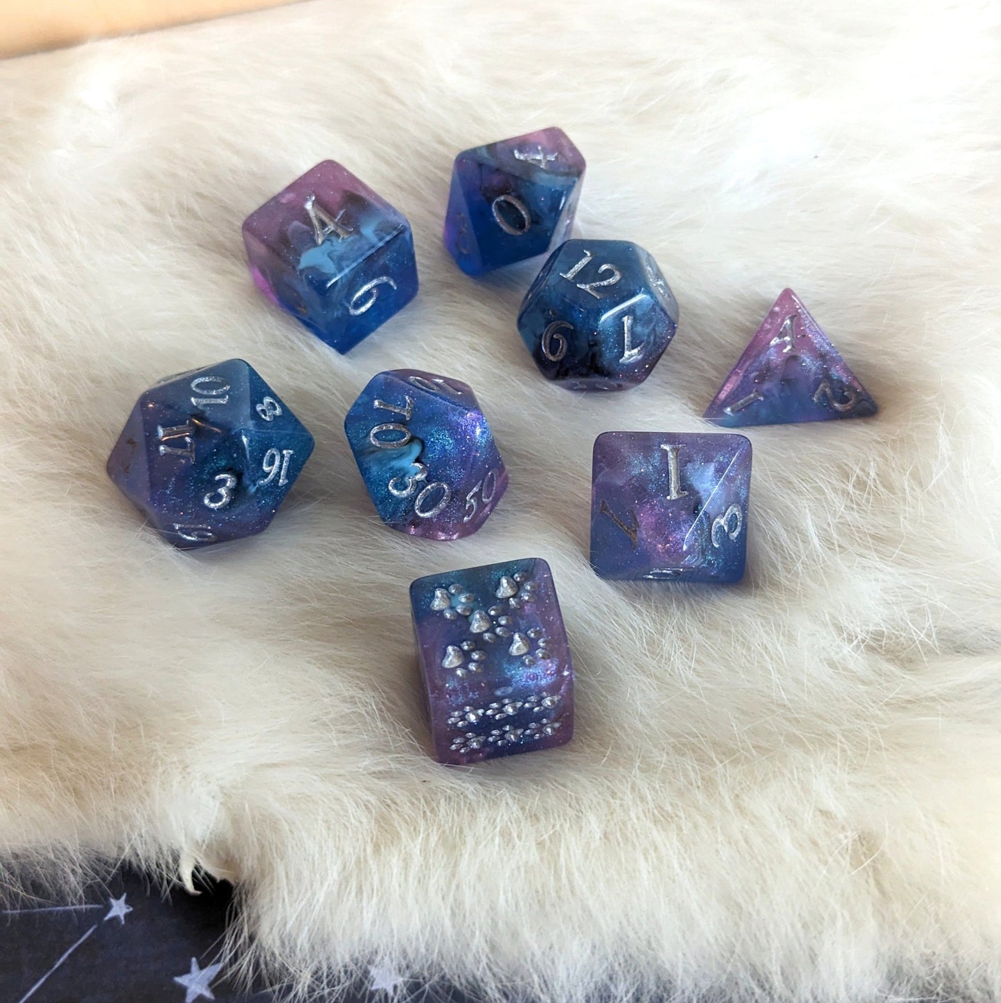 Unending Breath Dice Set – 8 - Piece Blue Purple Micro Shimmer Vapor Genasi Paw - Fennek and Finch