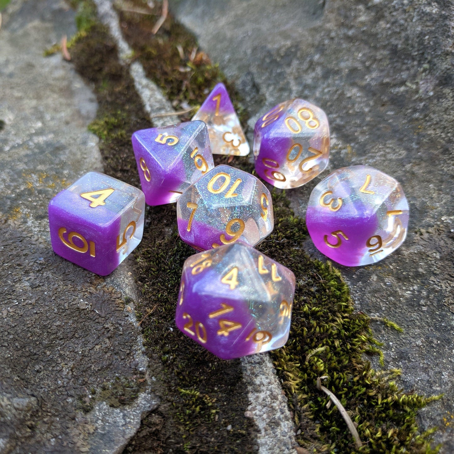 Violet Sunset DnD Dice Set, Shimmering Translucent Glitter Dice with a Purple Bottom Layer - CozyGamer