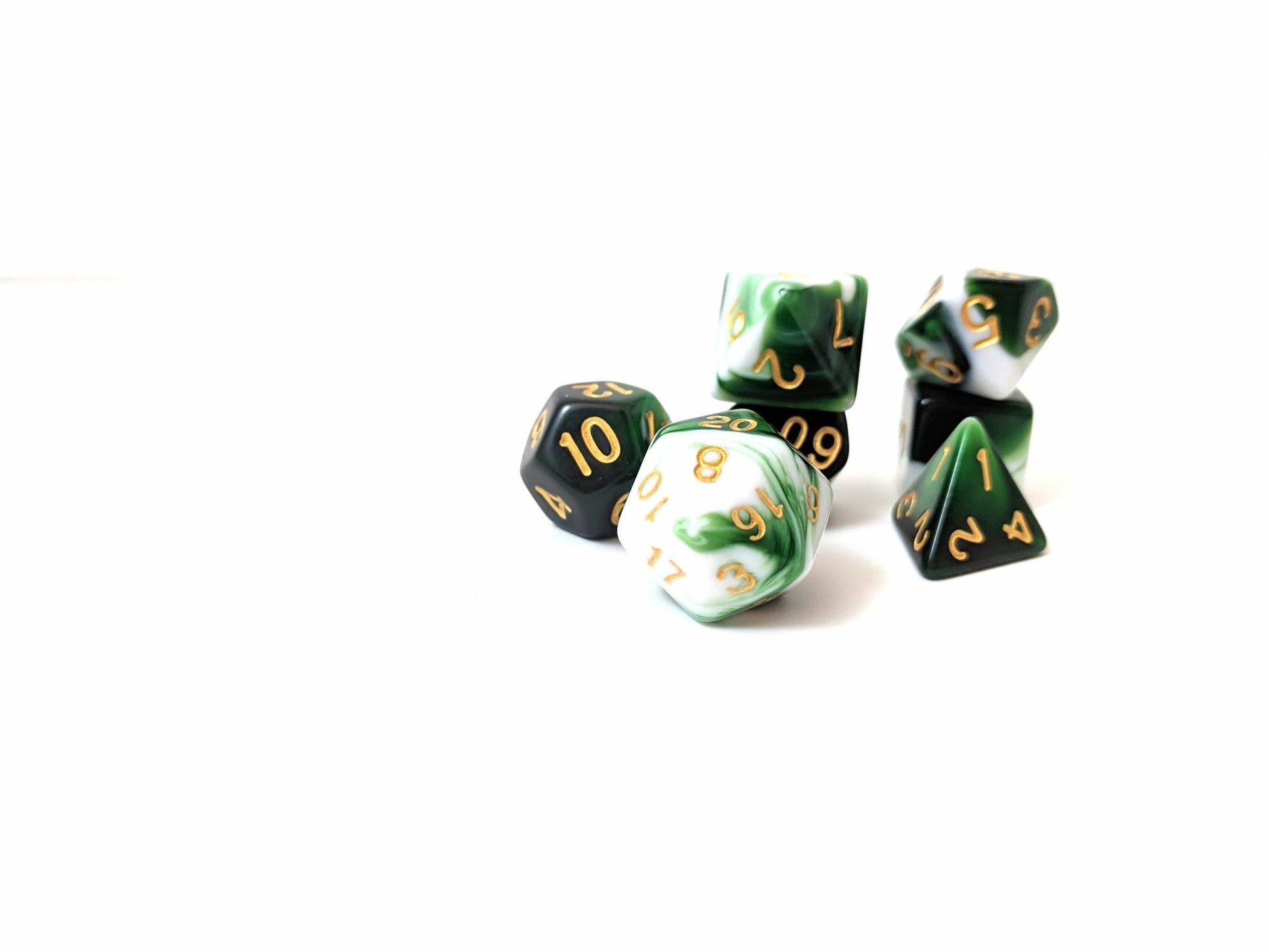 Volley Dice Set – 7-Piece Green White Marbled Polyhedral DnD Dice Dice sets Fennek and Finch
