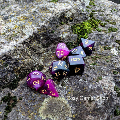 Warlock Dice Set – 7-Piece Semi-Translucent Black Purple Glitter Polyhedral Dice sets Fennek and Finch