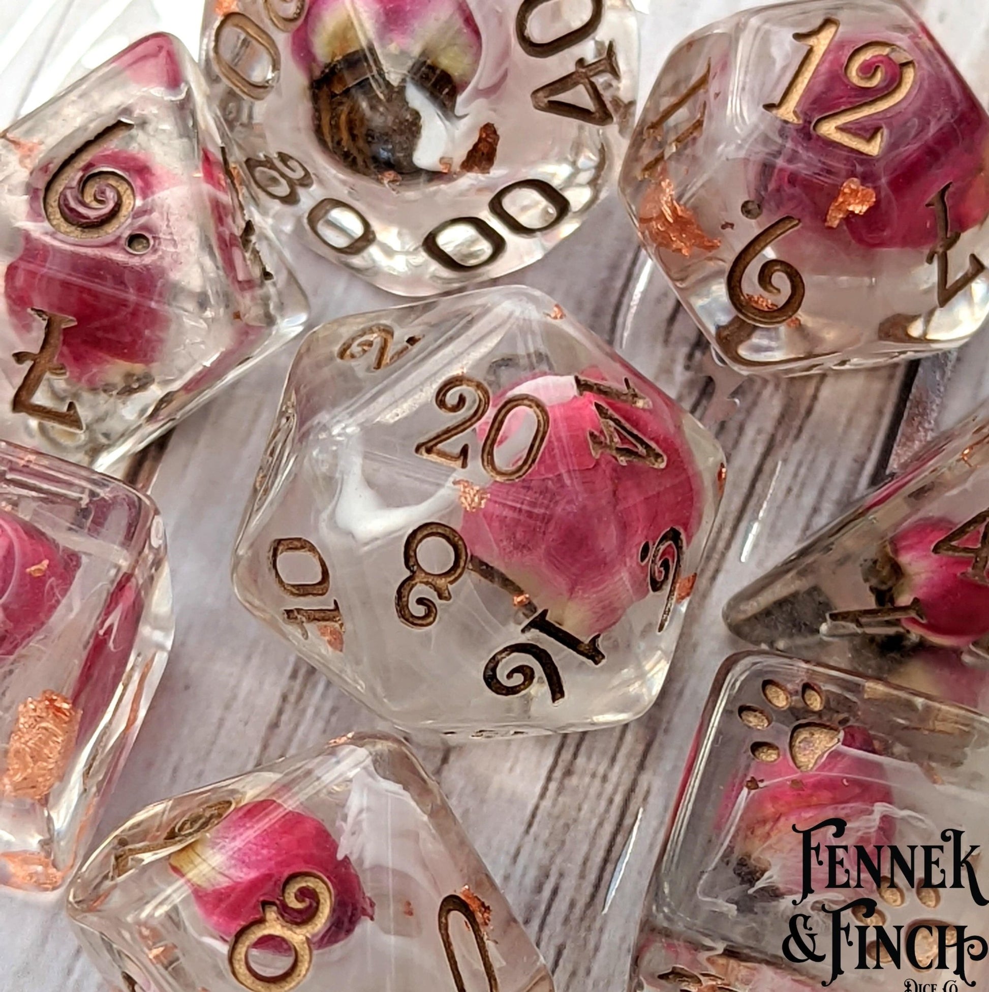 Whispering Rose Dice Set – 8 - Piece with Real Dried Roses | Fennek & Finch - Fennek and Finch