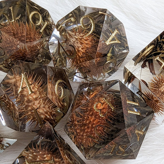 Xanthium Sharp Edge Dice Set – 7 - Piece Cocklebur Feather DnD Dice | Fennek & Finch - Fennek and Finch