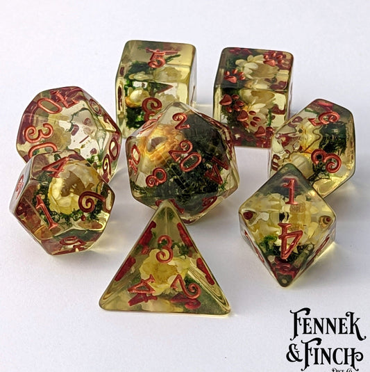 Yellow Flowers and Moss DnD Dice Set – 8 - Piece with Real Botanicals | Fennek & Finch - Fennek and Finch